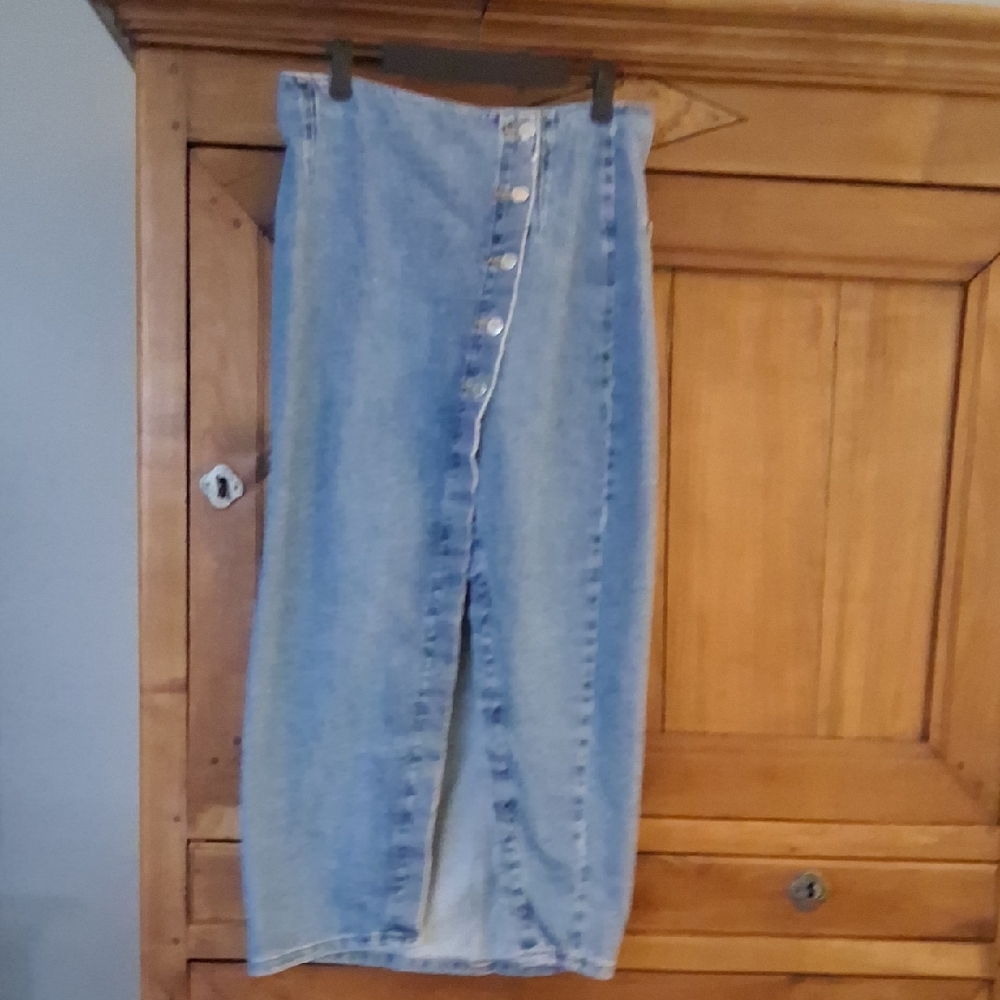 Zara Light Blue Denim Skirt Size M